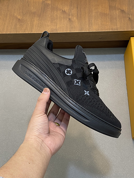 ルイヴィトンブランドコピー フライニットスニーカー