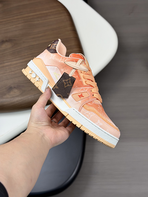 ルイヴィトンブランドスーパーコピー カジュアルスポーツシューズ