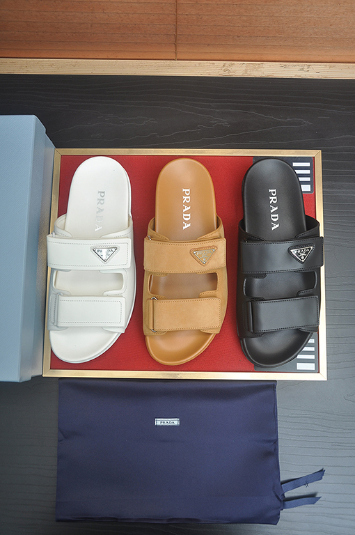 プラダ ニュークラシックブティックスリッパ