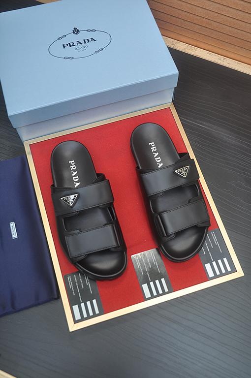 プラダ ニュークラシックブティックスリッパ
