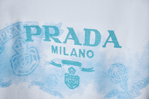 プラダスーパーコピー PRADA 刺繍ロゴ入り半袖Tシャツ