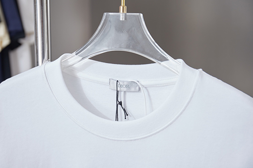 ディオール Christian Dior Couture ポニーのロゴ刺繍入り限定の半袖Tシャツ