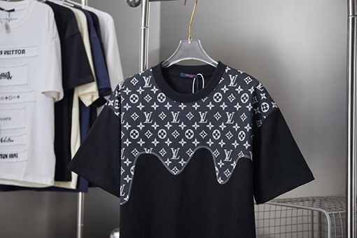 ルイヴィトンブランドコピー 新作パッチワーク半袖Tシャツ