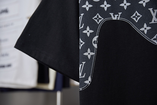 ルイヴィトンブランドコピー 新作パッチワーク半袖Tシャツ