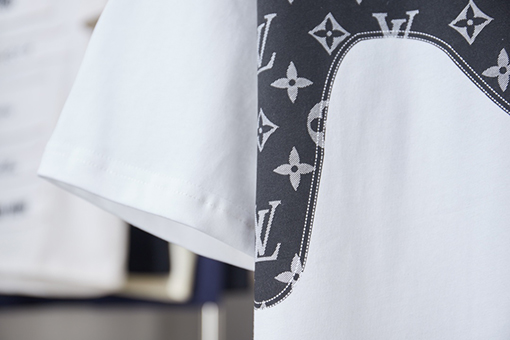 ルイヴィトンブランドコピー 新作パッチワーク半袖Tシャツ