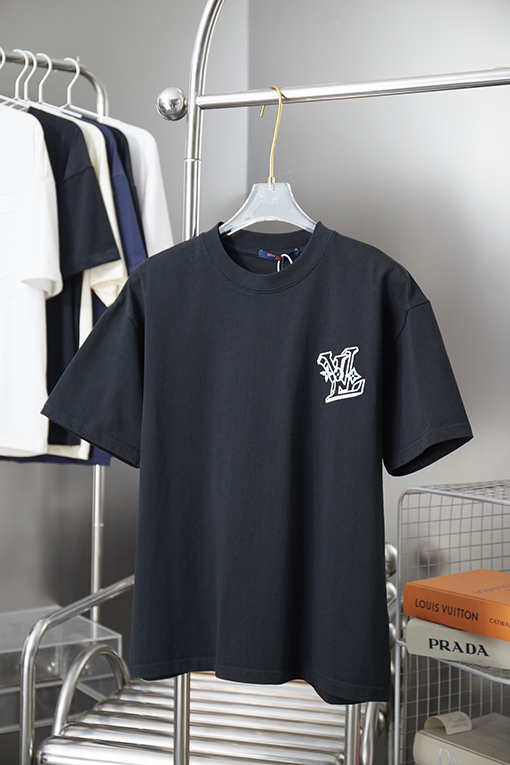 ルイヴィトン LV 新モデル透かし刺繍入り半袖Tシャツ