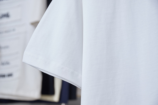 ルイヴィトン LV 新モデル透かし刺繍入り半袖Tシャツ