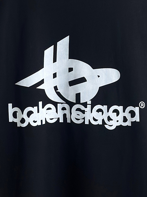 バレンシアガ Balenciaga ダブルイメージプリントの長袖シャツ