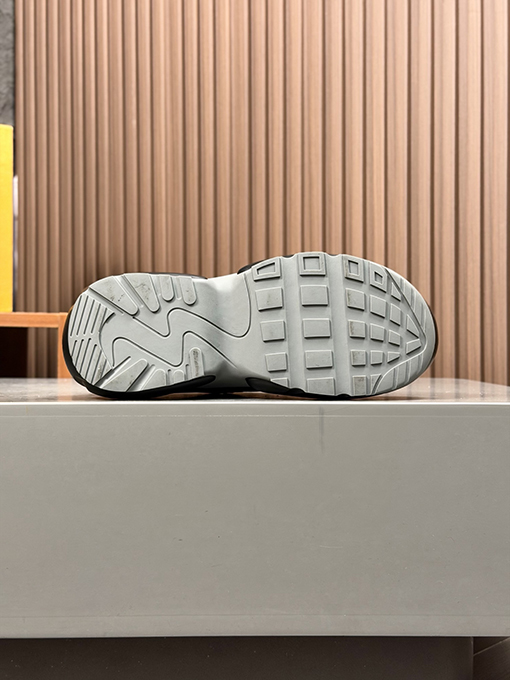 ルイヴィトン 新モデルカジュアルスポーツシューズ