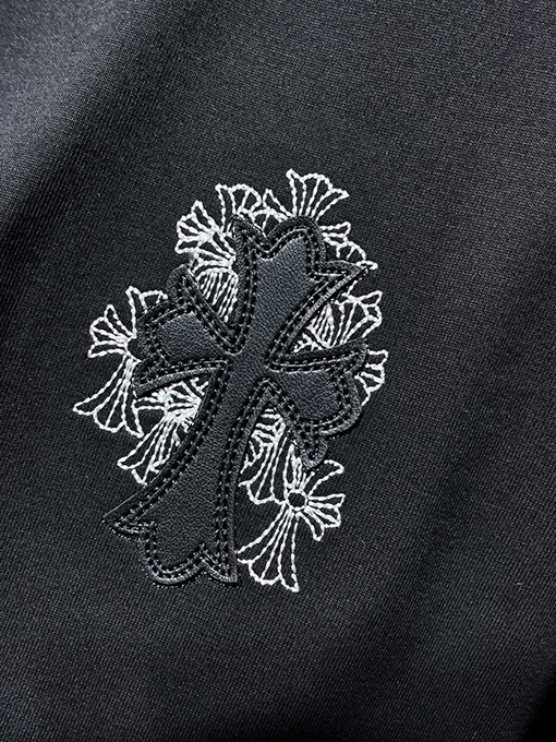 クロムハーツ クラシックなクロスパッチワークレザーのスプレーペイント半袖Tシャツ