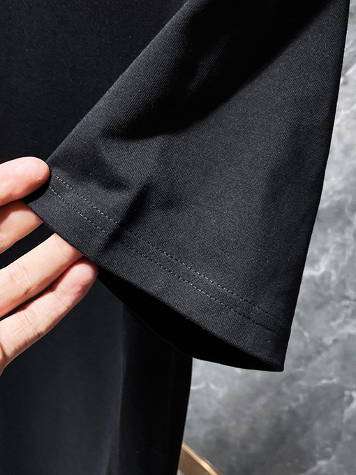 クロムハーツ クラシックなクロスパッチワークレザーのスプレーペイント半袖Tシャツ