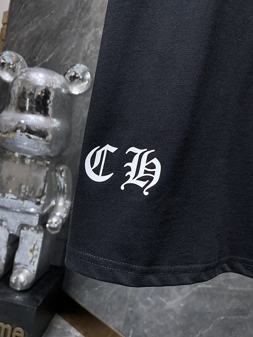 クロムハーツコピー クラシックなカラフルな手描きの蹄鉄の文字がプリントされた半袖Tシャツ