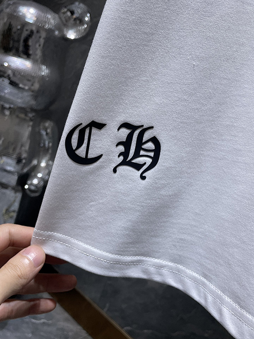 クロムハーツコピー クラシックなカラフルな手描きの蹄鉄の文字がプリントされた半袖Tシャツ