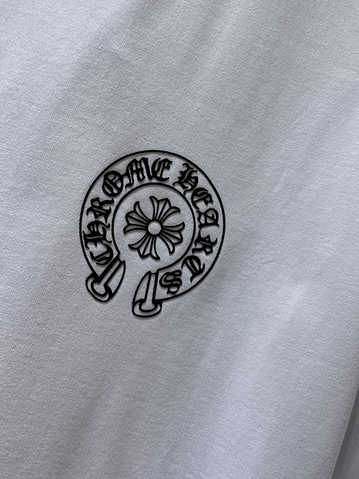 クロムハーツコピー クラシックなカラフルな手描きの蹄鉄の文字がプリントされた半袖Tシャツ