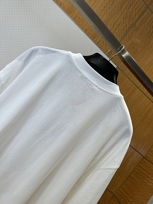 アクネストゥディオズスーパーコピー Acne Studios プリントロゴ入りクルーネック半袖Tシャツ