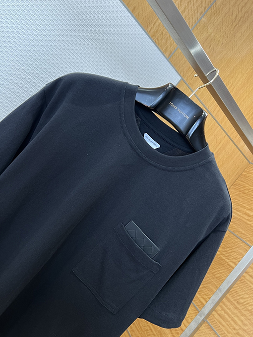 ボッテガヴェネタ ポケット付きクルーネック半袖Tシャツ