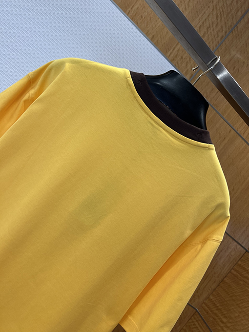 バーバリーコピー BURBERRY デイジーの文字刺繍りクルーネック半袖Tシャツ