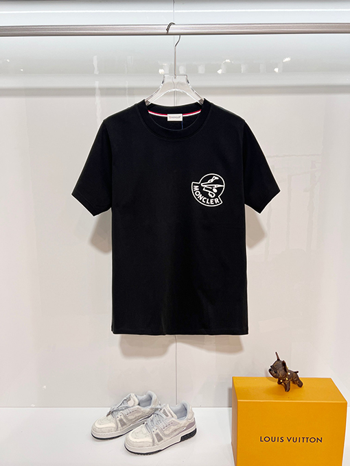 モンクレール クラシックなプリントロゴがエンボスされた半袖Tシャツ