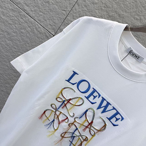 ロエベスーパーコピー LOEWE 新作タッセル刺繍入り半袖Tシャツ