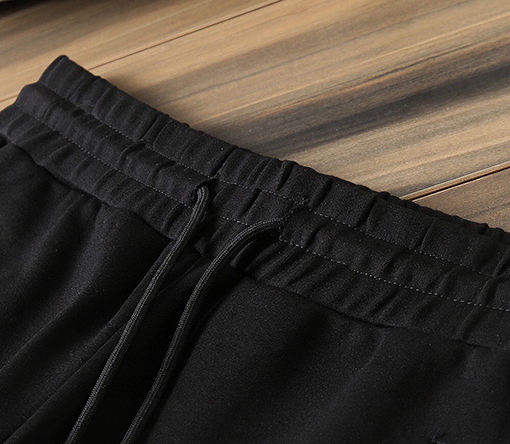 グッチコピー Gucci 新モデル人気のフード付きジップアップスウェットシャツとパンツのセット