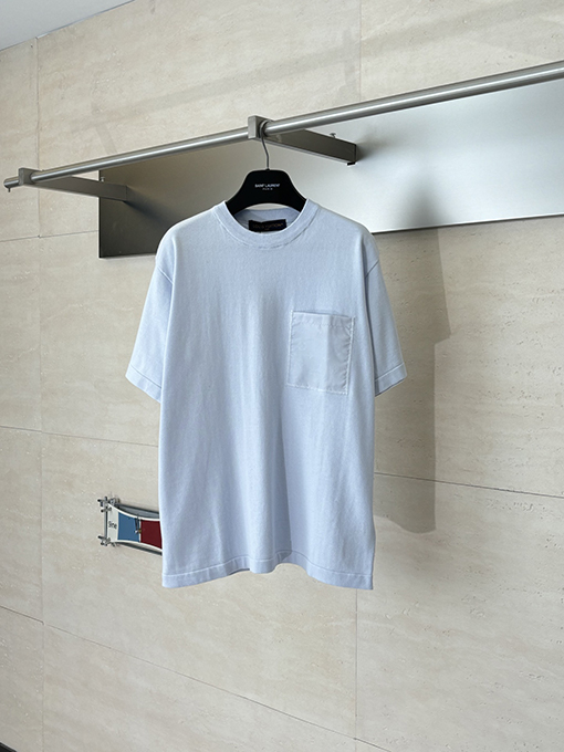 ルイヴィトンコピー Monogram ナイロンポケット付きニット半袖Tシャツ