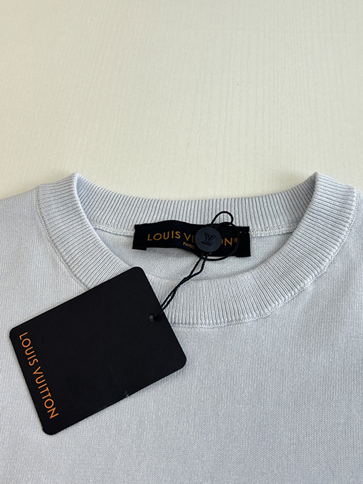 ルイヴィトンコピー Monogram ナイロンポケット付きニット半袖Tシャツ