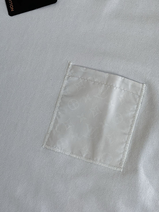 ルイヴィトンコピー Monogram ナイロンポケット付きニット半袖Tシャツ