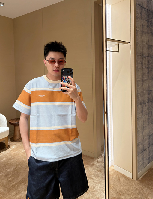 ルイヴィトンコピー LOUIS VUITTON ストライプ刺繍入り半袖Tシャツ