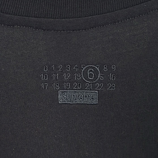 シュプリーム X マルタンマルジェラ MONEY S/S TOP コラボレーションによるゴールドフェザープリント半袖Tシャツ