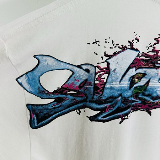 シュプリーム SUPREME TAG TEE 大きなロゴプリントの半袖Tシャツ