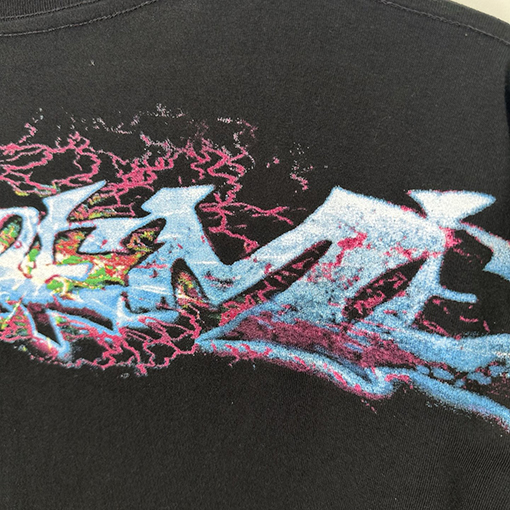 シュプリーム SUPREME TAG TEE 大きなロゴプリントの半袖Tシャツ