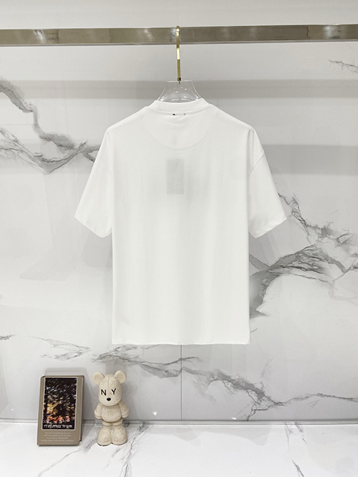 フェンディ FENDI 刺繍文字ロゴラインストーン付き半袖Tシャツ