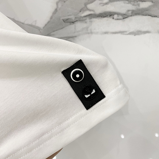 フェンディ FENDI 刺繍文字ロゴラインストーン付き半袖Tシャツ