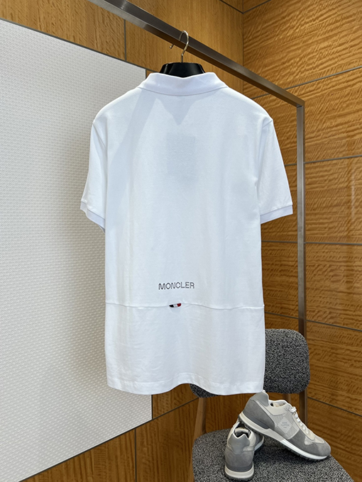 モンクレール Moncler バッジプリント入り半袖ポロシャツ