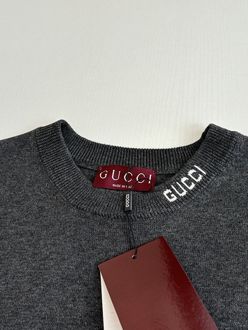 グッチ Gucci レタージャカードロゴ入りニット半袖Tシャツ