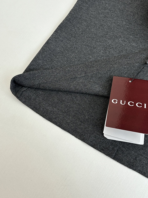 グッチ Gucci レタージャカードロゴ入りニット半袖Tシャツ