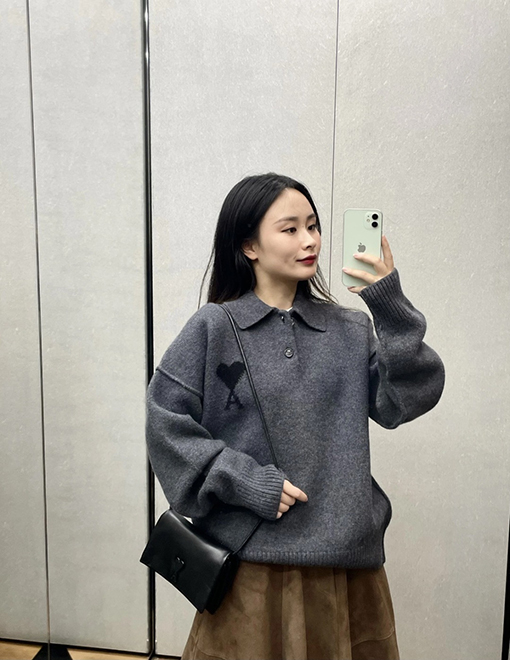 アミスーパーコピー ハート型のAマークが入ったカラーブロックニットポロセーター