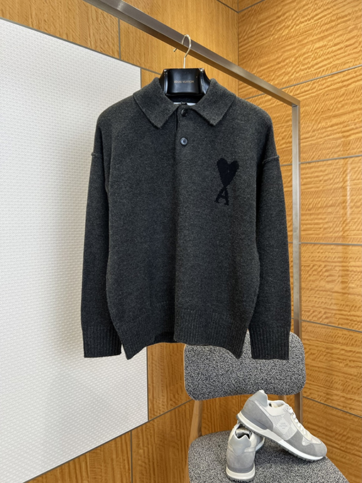 アミスーパーコピー ハート型のAマークが入ったカラーブロックニットポロセーター