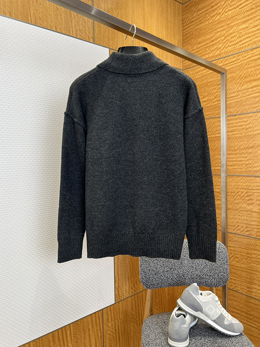 アミスーパーコピー ハート型のAマークが入ったカラーブロックニットポロセーター