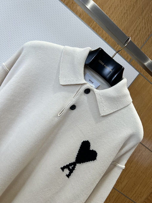 アミスーパーコピー ハート型のAマークが入ったカラーブロックニットポロセーター