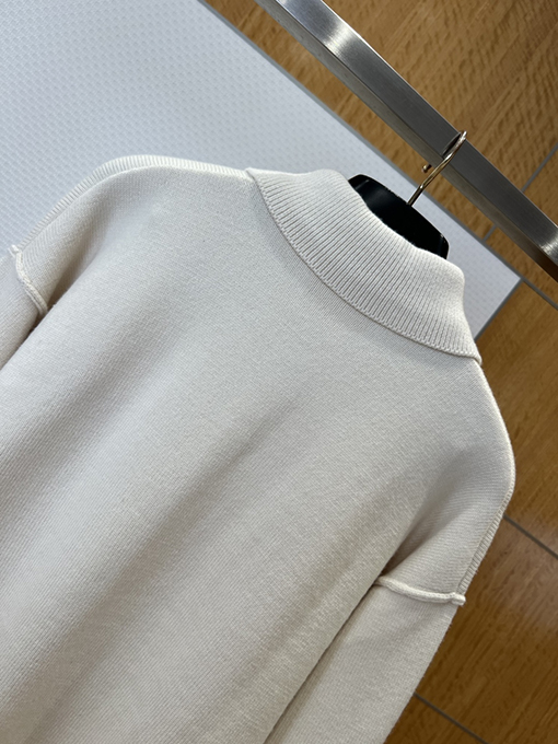 アミスーパーコピー ハート型のAマークが入ったカラーブロックニットポロセーター