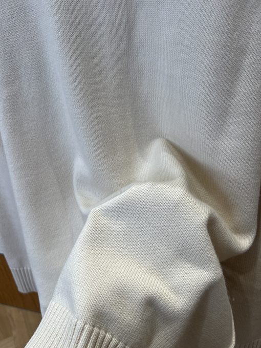 アミスーパーコピー ハート型のAマークが入ったカラーブロックニットポロセーター