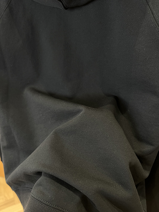 アミ 赤いハートの刺繍りフード付きドローストリングスウェットシャツジャケット