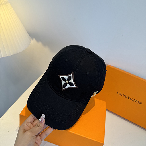 ルイヴィトン クラシックなダメージのウォッシュドコットンベースボールキャップ