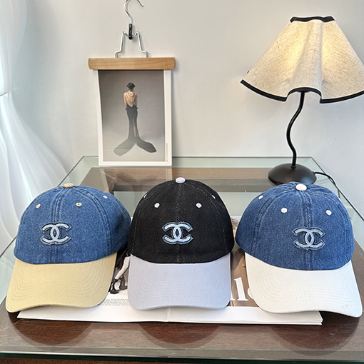 シャネルスーパーコピー デニムのカラーブロックベースボールキャップ