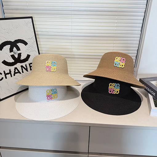 ロエベ レディースつばが広く高品質なよけのある丸いトップのクラシックな麦わら帽子