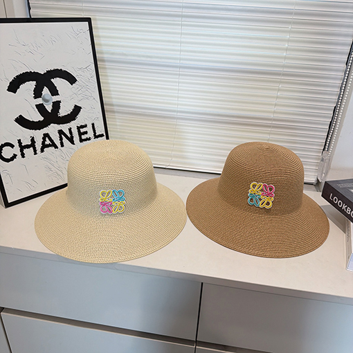 ロエベ レディースつばが広く高品質なよけのある丸いトップのクラシックな麦わら帽子