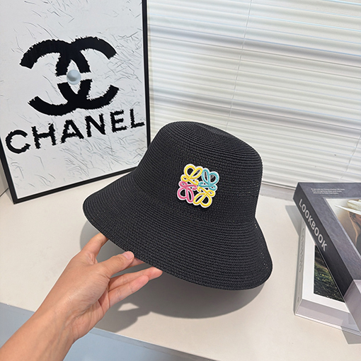 ロエベ レディースつばが広く高品質なよけのある丸いトップのクラシックな麦わら帽子