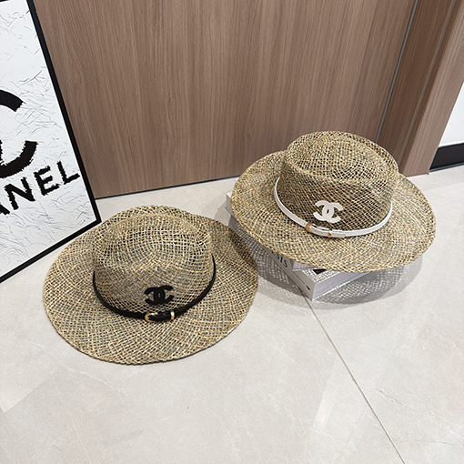 シャネルブランドスーパーコピー 革のストローカットアウト付き麦わら帽子