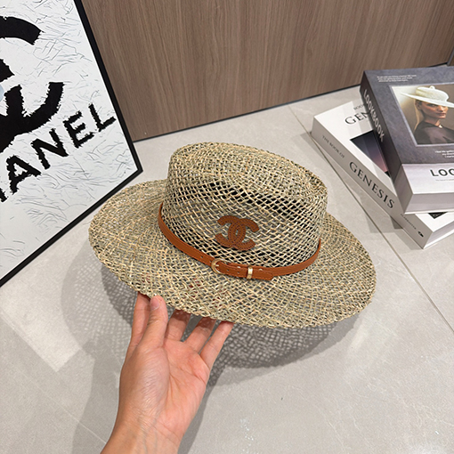 シャネルブランドスーパーコピー 革のストローカットアウト付き麦わら帽子
